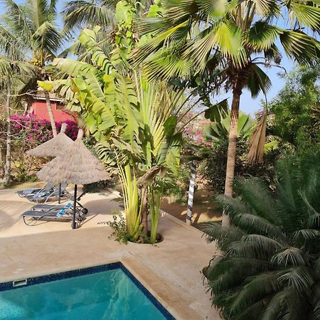 Le Souimanga Bleu Saly Bed and Breakfast Eksteriør billede