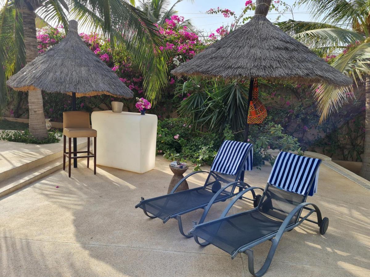 Le Souimanga Bleu Saly Bed and Breakfast Eksteriør billede