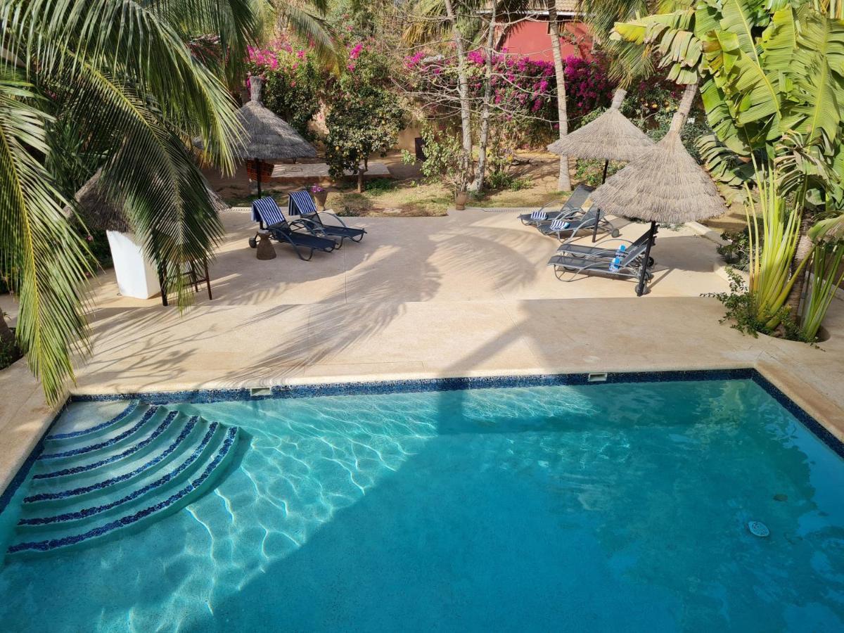 Le Souimanga Bleu Saly Bed and Breakfast Eksteriør billede