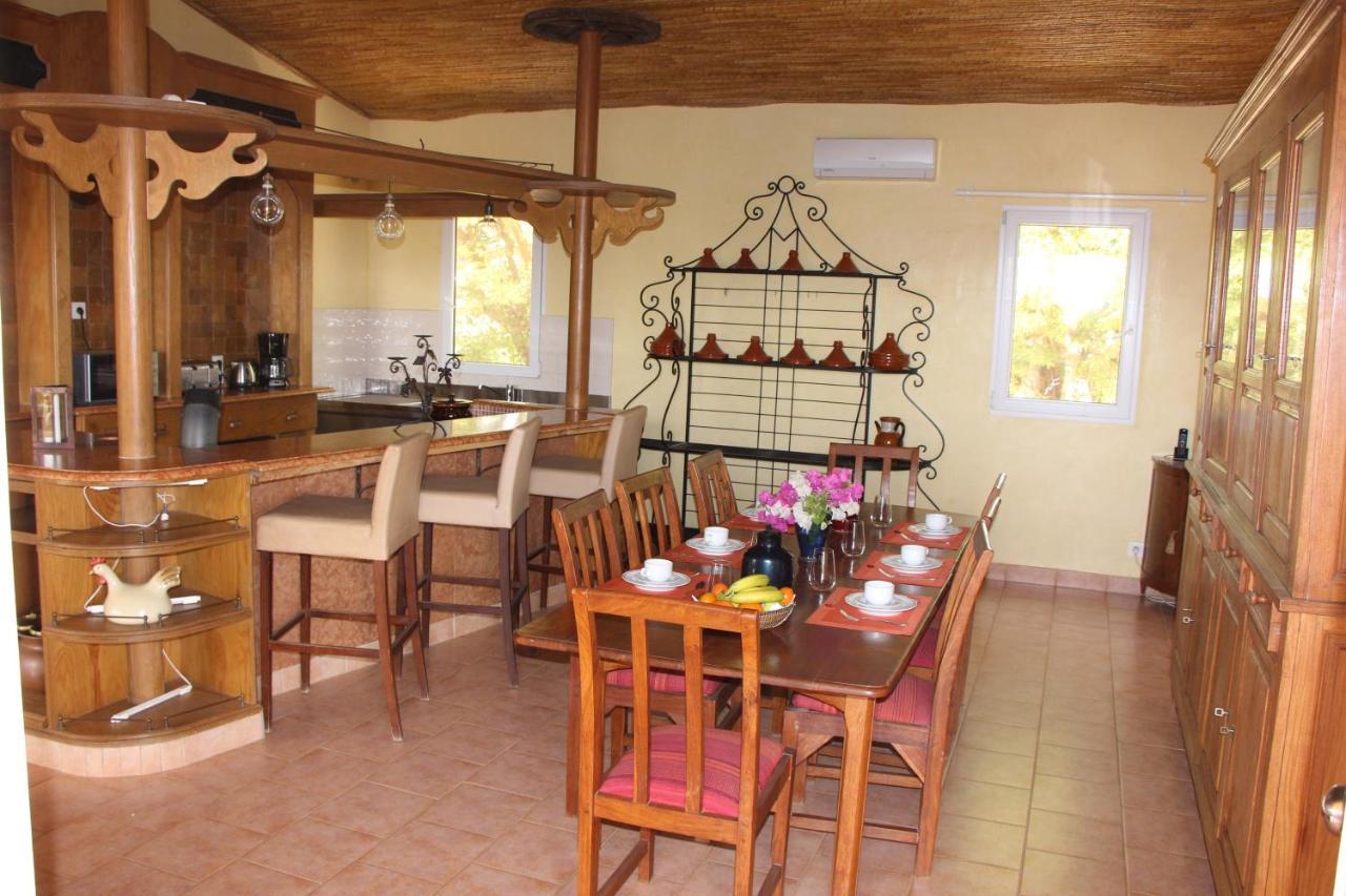 Le Souimanga Bleu Saly Bed and Breakfast Eksteriør billede